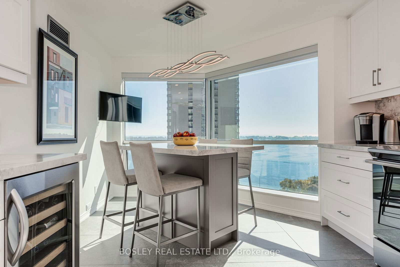 10 Queens Quay W, unit 2006 for sale