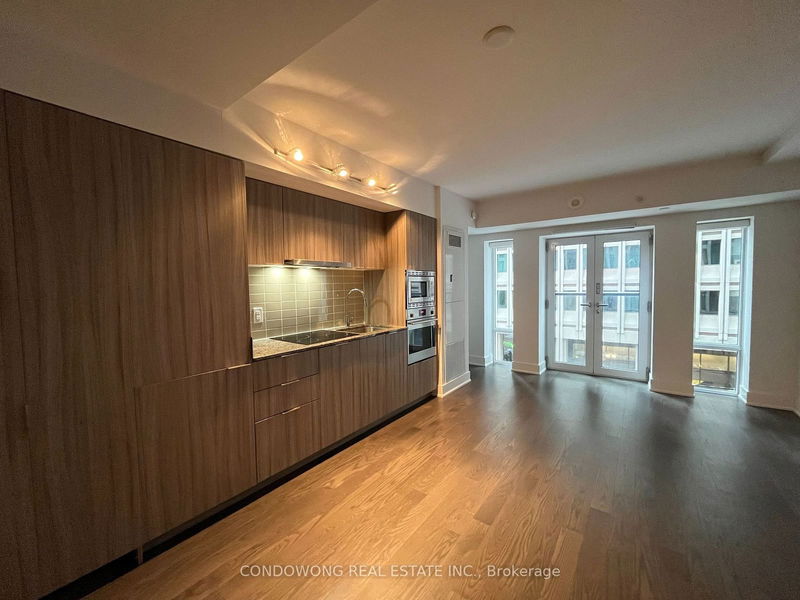 955 Bay St, unit 418 for rent