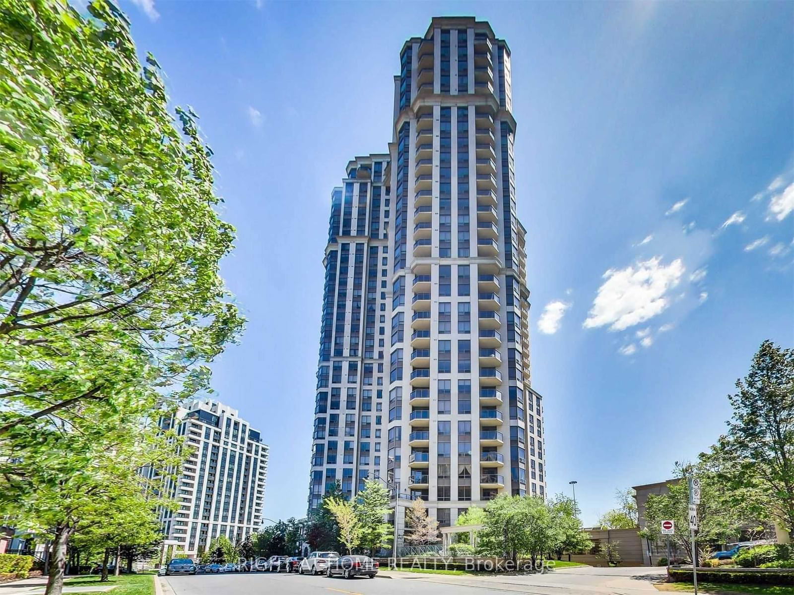 80 Harrison Garden Blvd, unit 1428 for sale