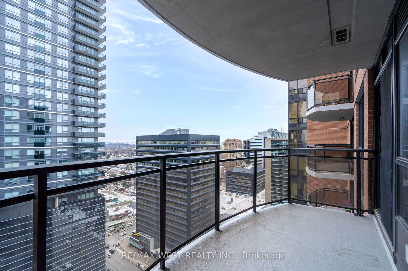 33 Sheppard Ave E, unit 3006 for rent