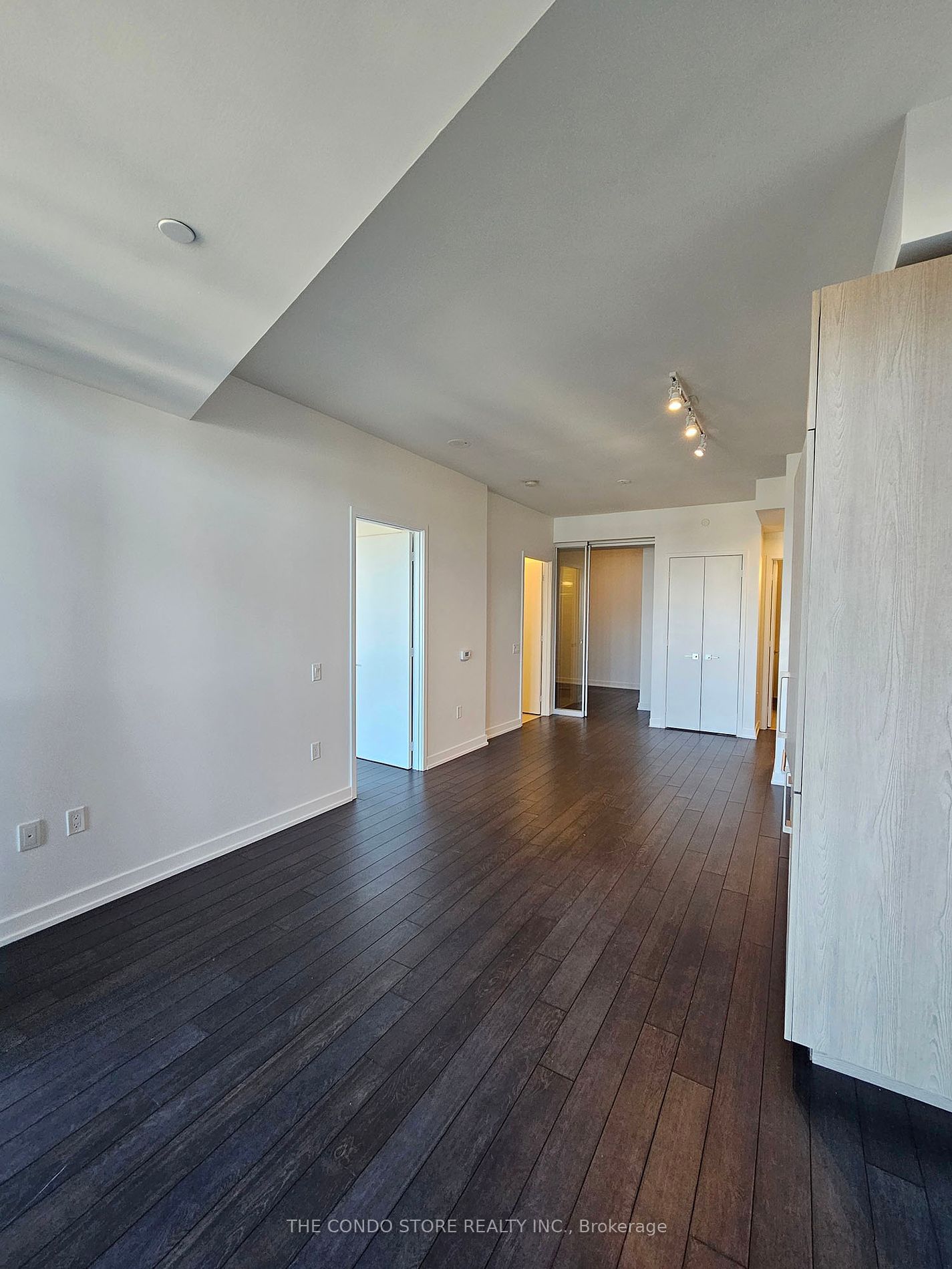 50 Ordnance St, unit 1507 for rent