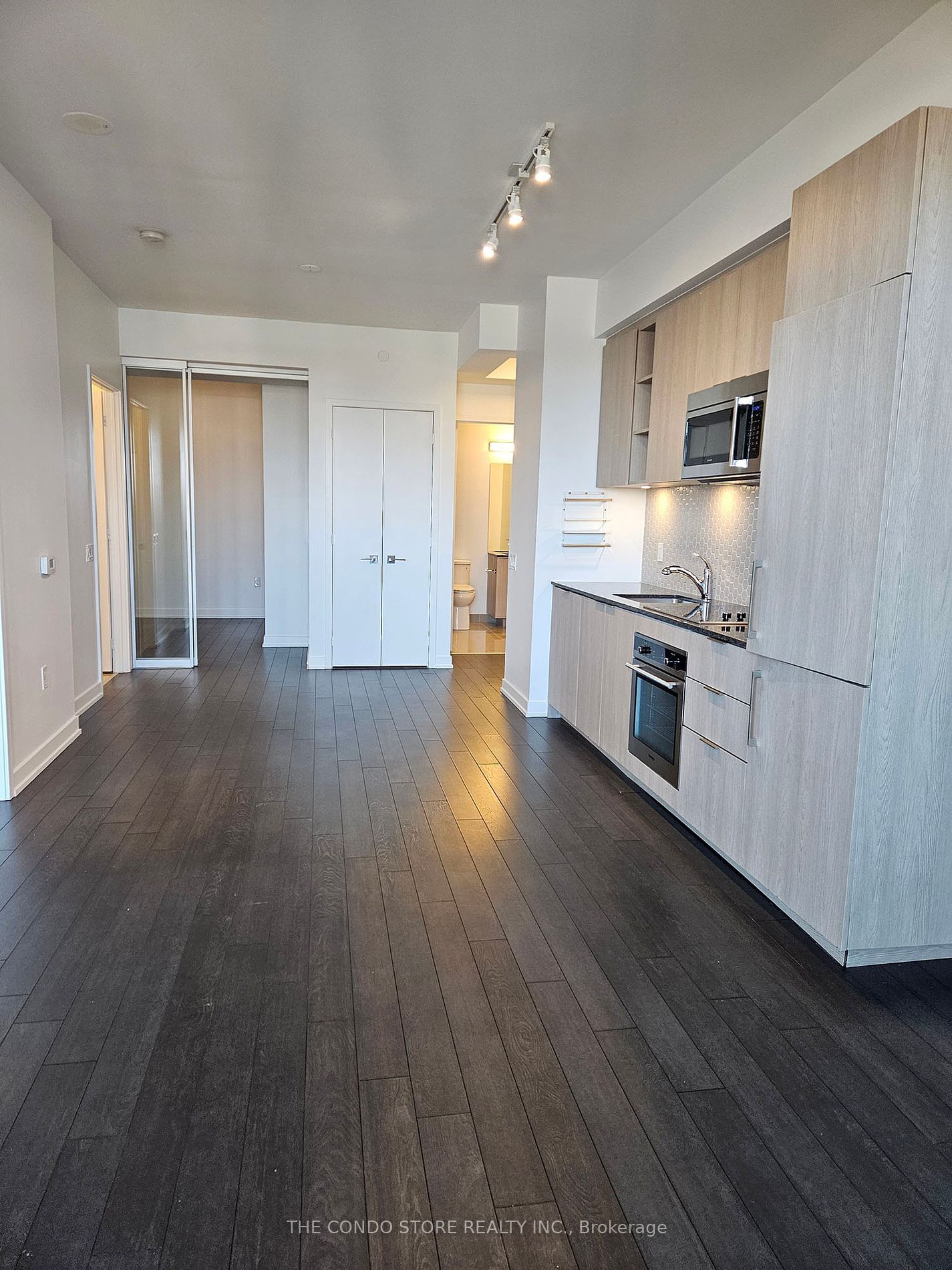 50 Ordnance St, unit 1507 for rent