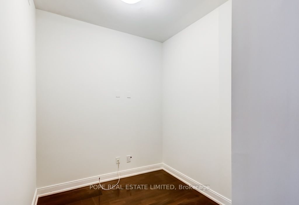 88 Broadway Ave, unit 511 for rent