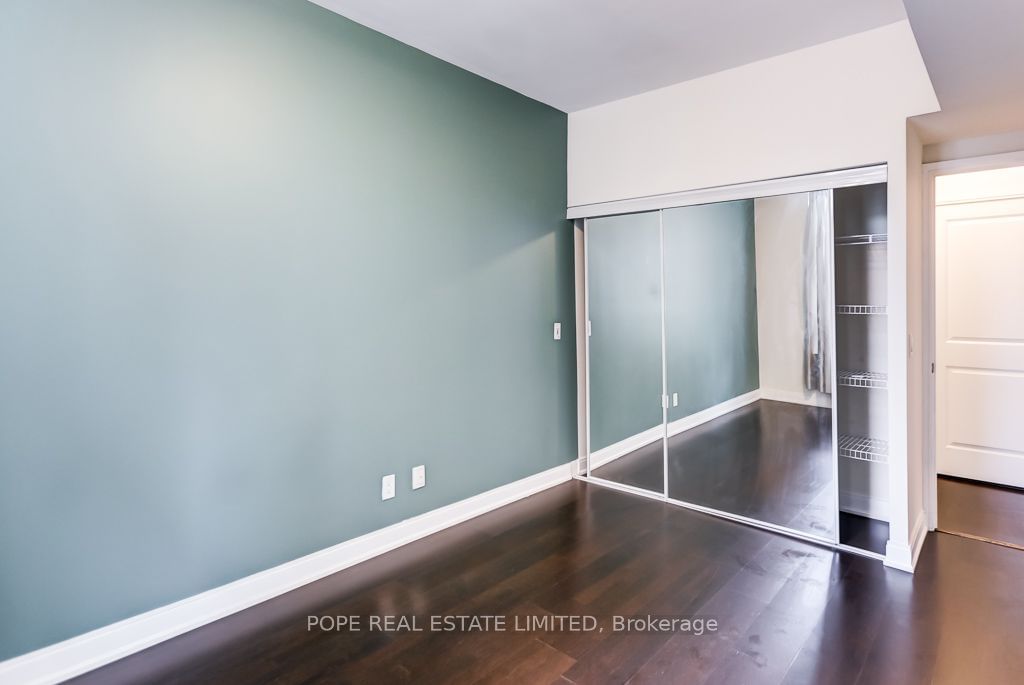 88 Broadway Ave, unit 511 for rent