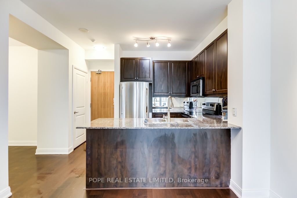 88 Broadway Ave, unit 511 for rent