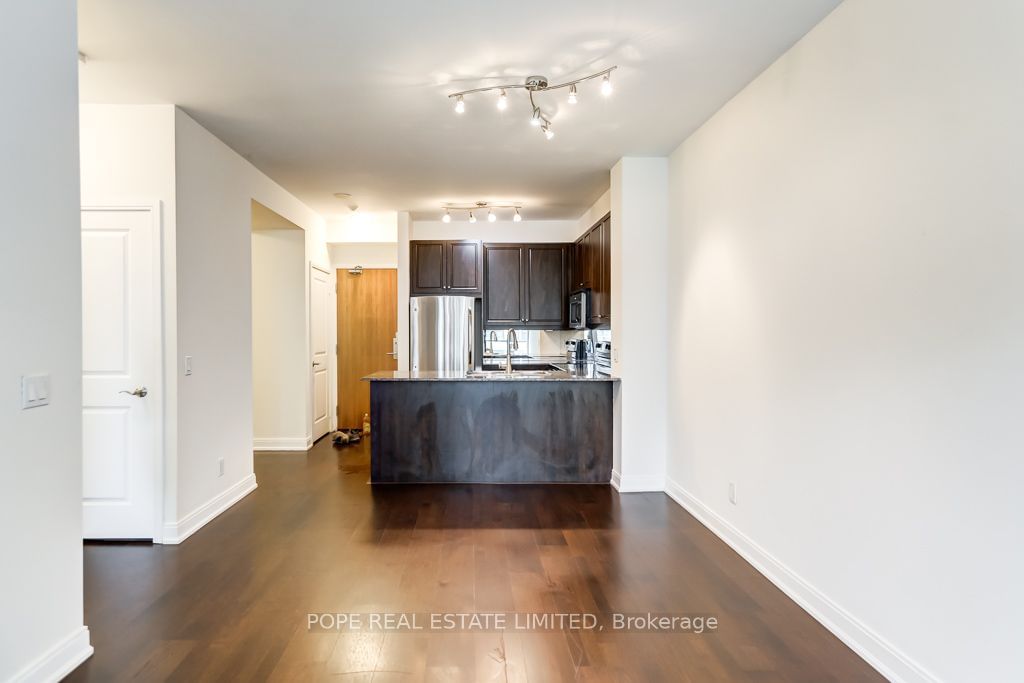 88 Broadway Ave, unit 511 for rent