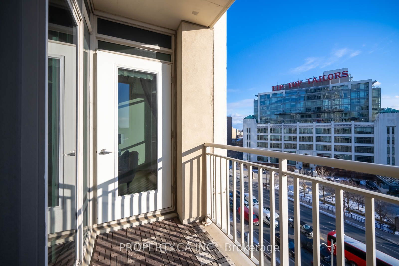 628 Fleet St, unit 833 for sale