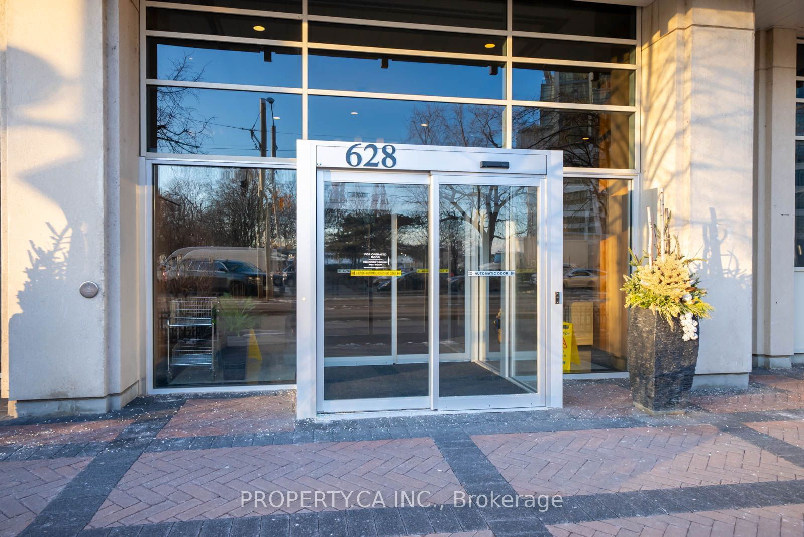 628 Fleet St, unit 833 for sale