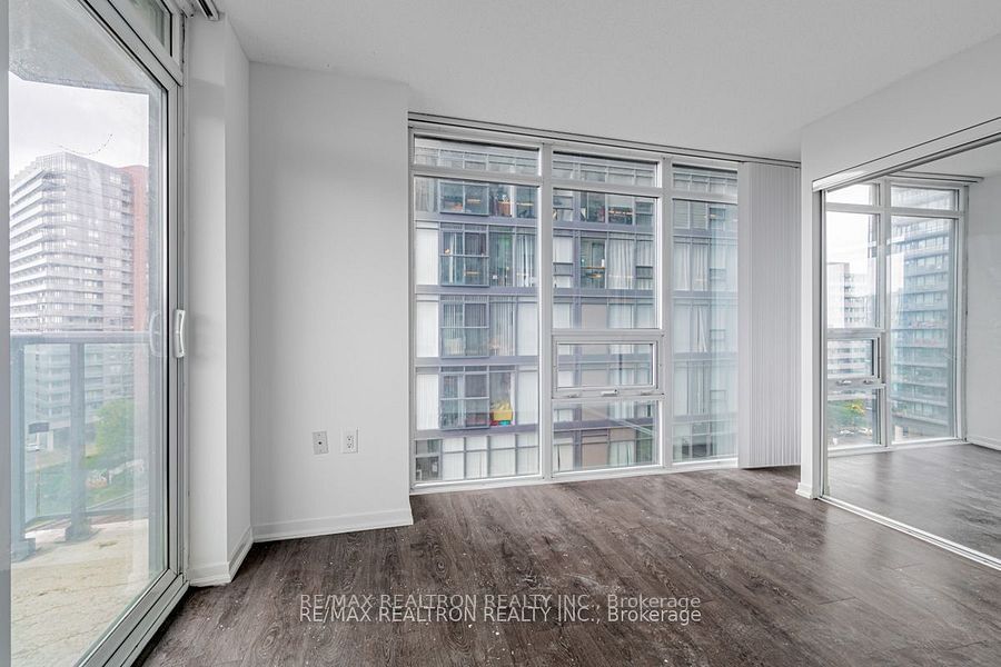 36 Lisgar St E, unit 1015E for rent