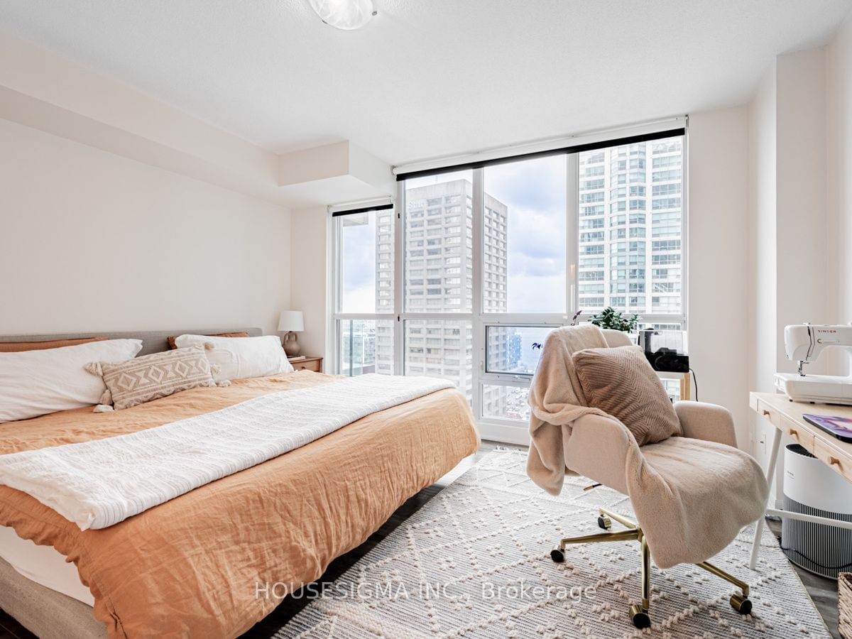 16 Yonge St, unit 1911 for rent