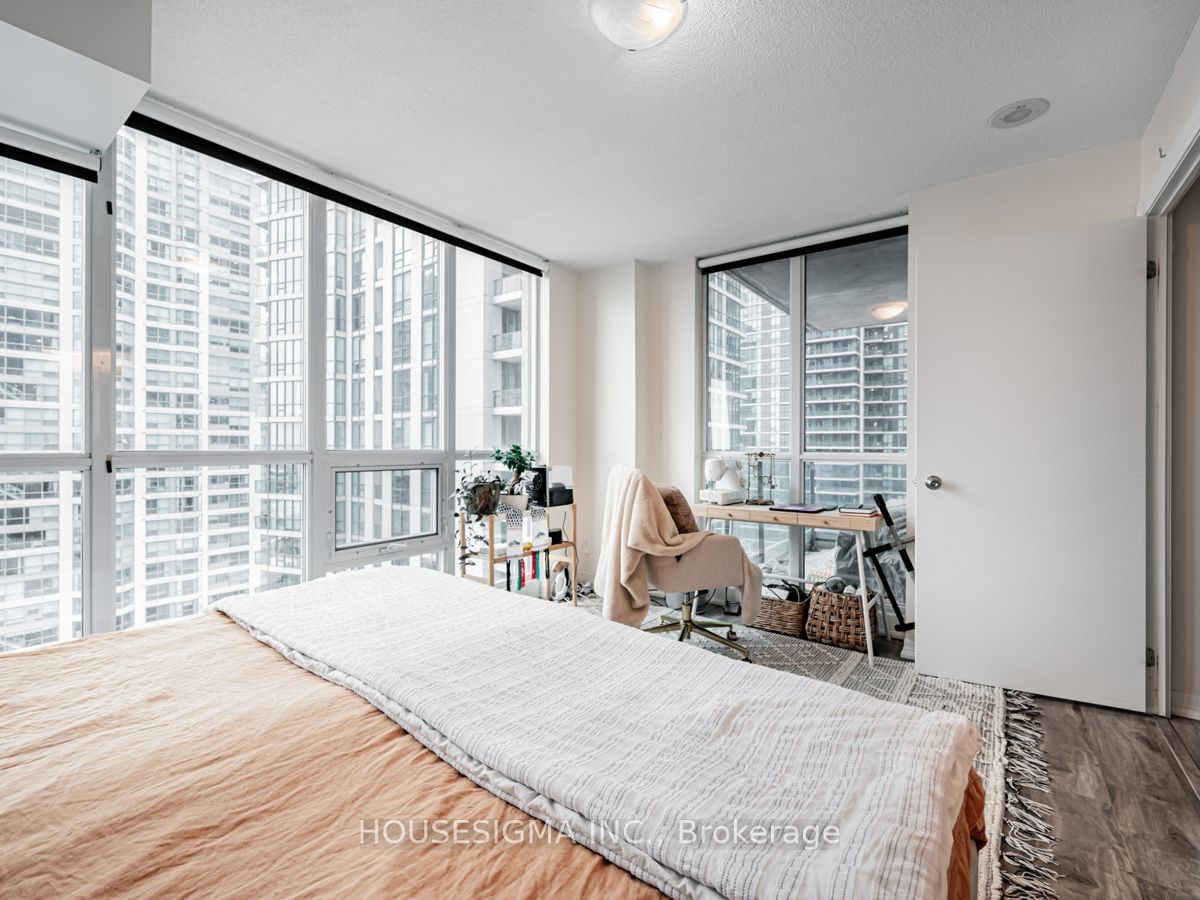 16 Yonge St, unit 1911 for rent