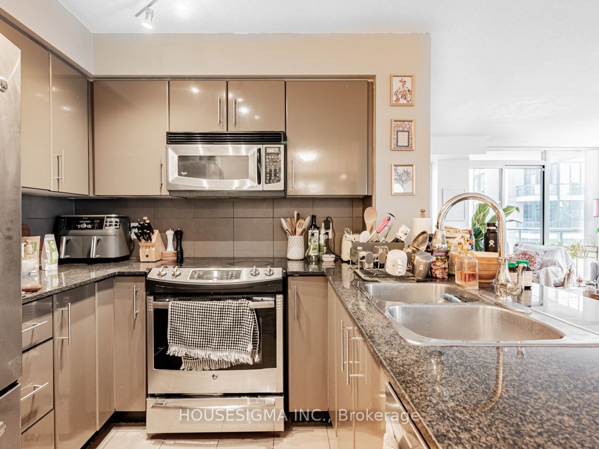 16 Yonge St, unit 1911 for rent