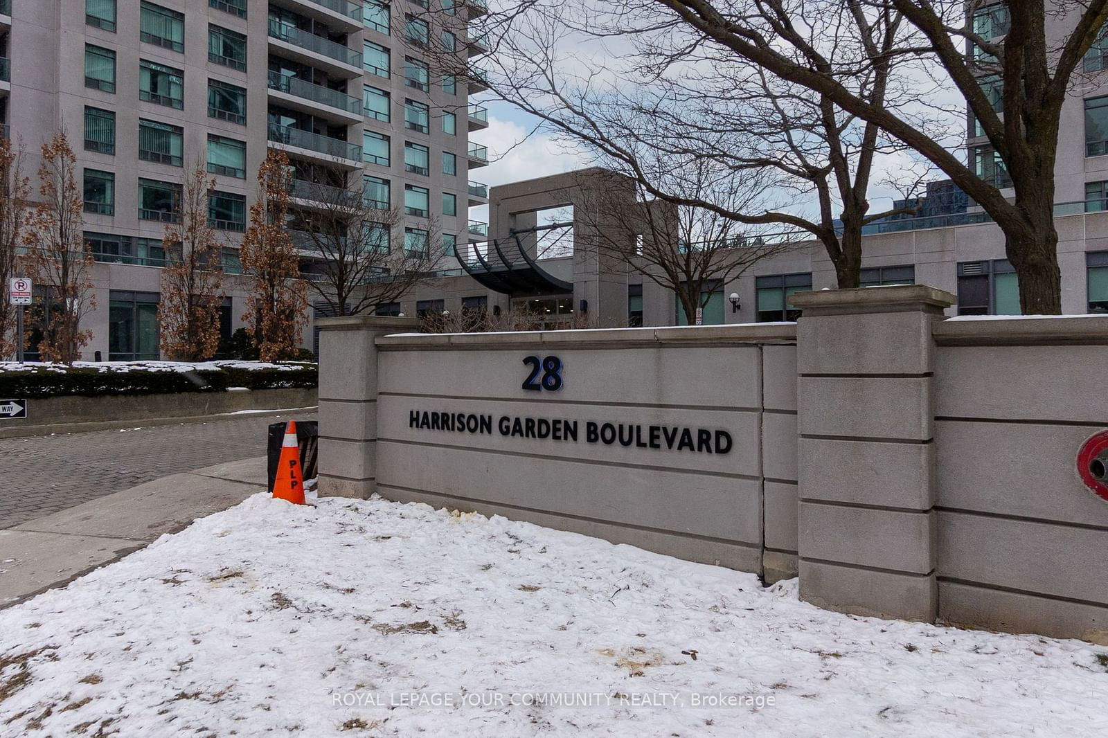 28 Harrison Garden Blvd, unit 1606 for rent