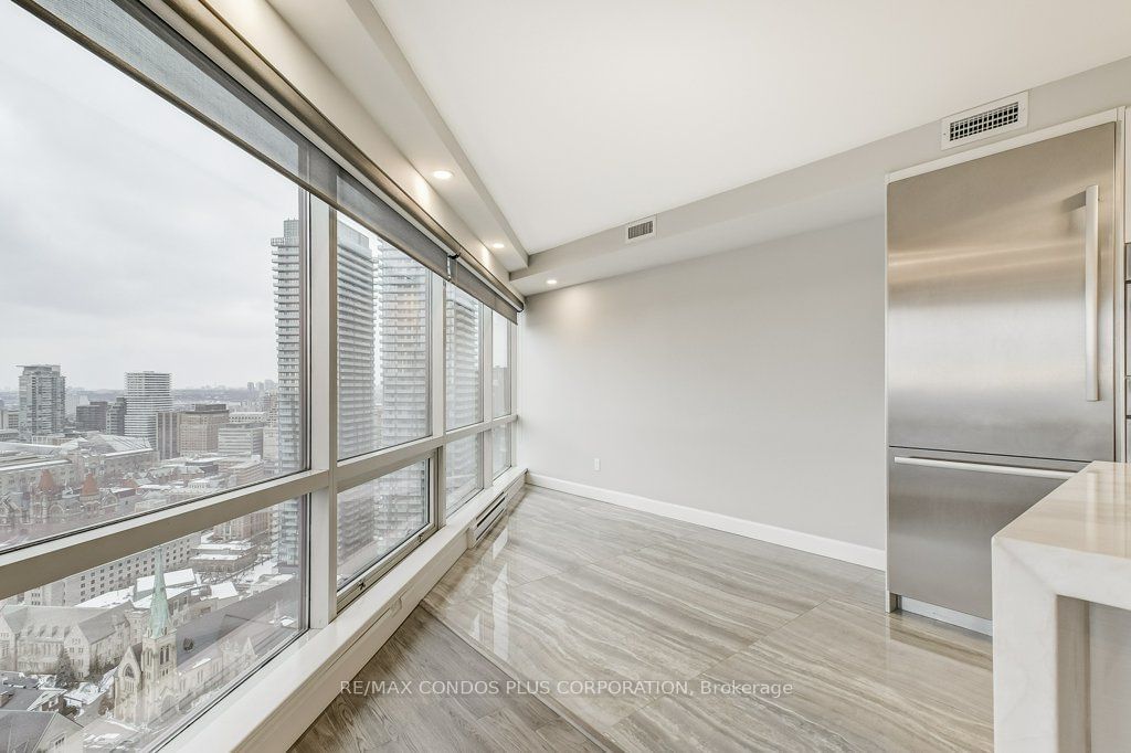 1001 Bay St, unit 3211 for sale