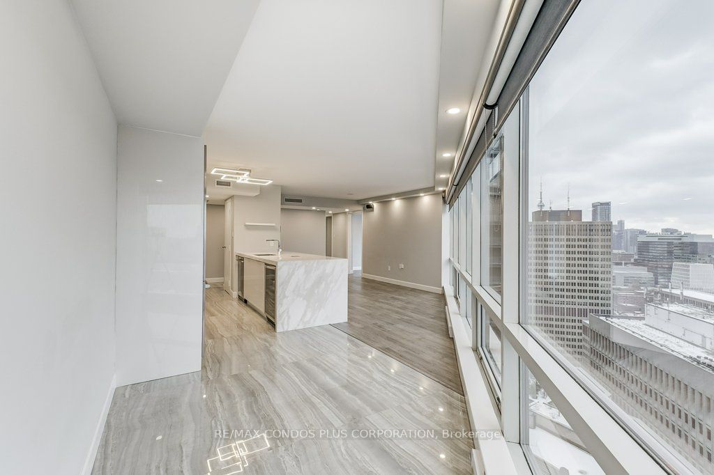 1001 Bay St, unit 3211 for sale