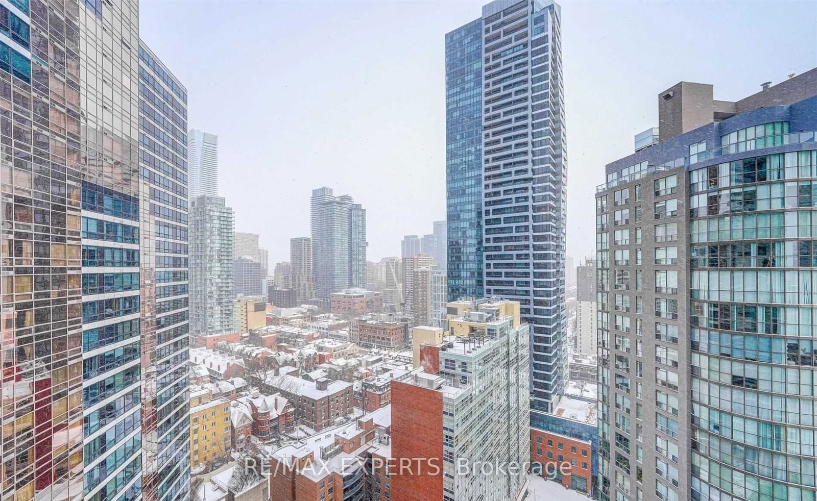 955 Bay St, unit 2716 for rent