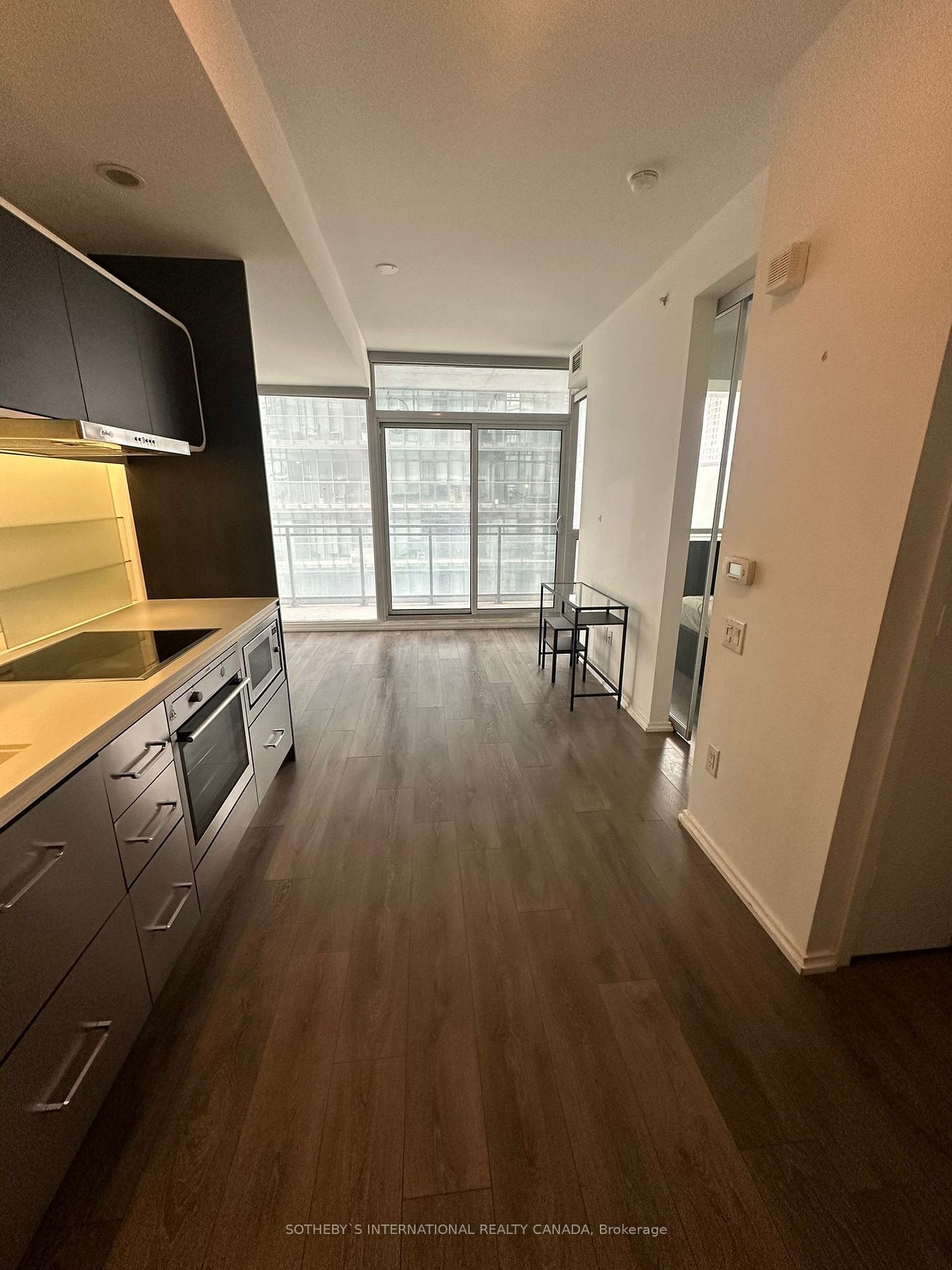 45 Charles St E, unit 2305 for rent