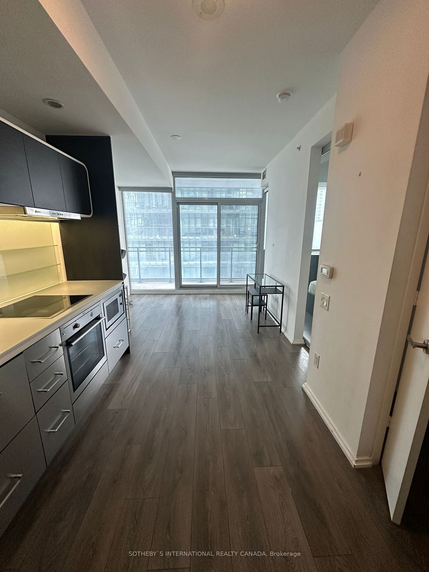 45 Charles St E, unit 2305 for rent