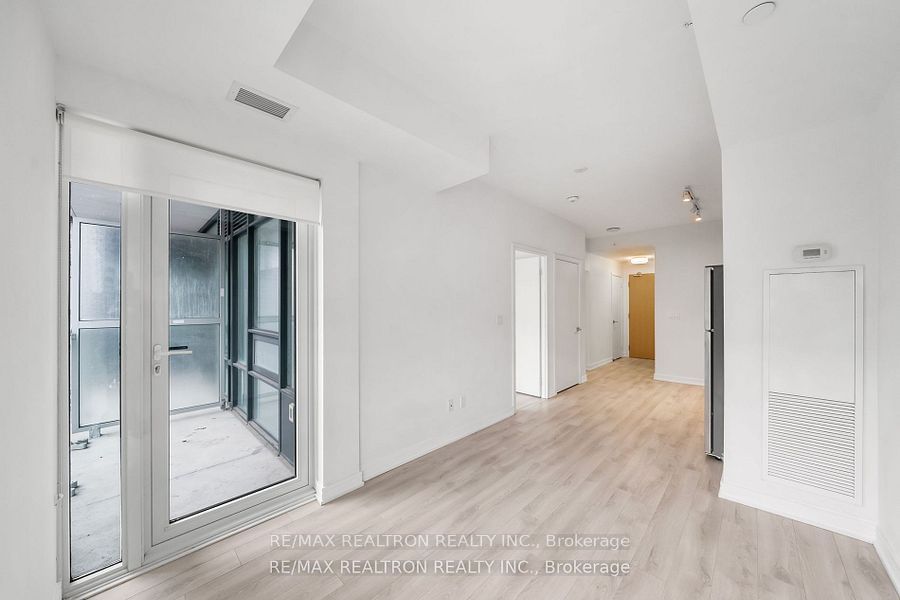 621 Sheppard Ave E, unit 615 for rent