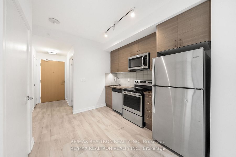 621 Sheppard Ave E, unit 615 for rent