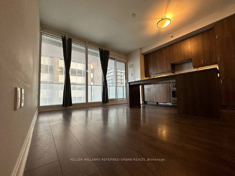 426 University Ave, unit 1606 for rent