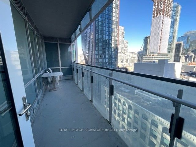 80 John St, unit 1107 for rent