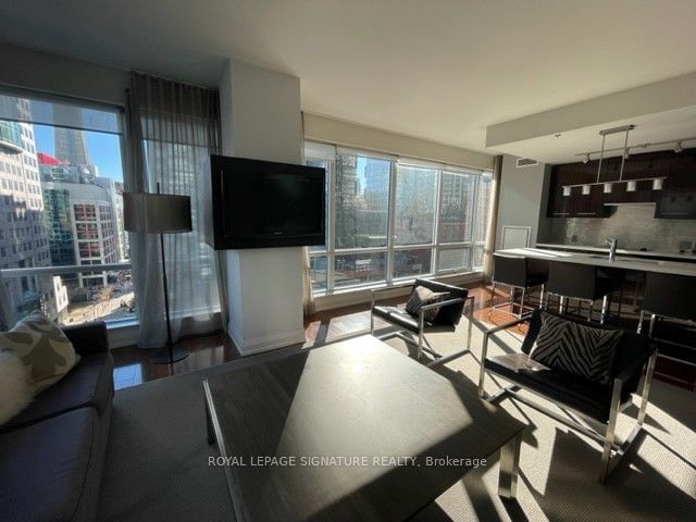 80 John St, unit 1107 for rent