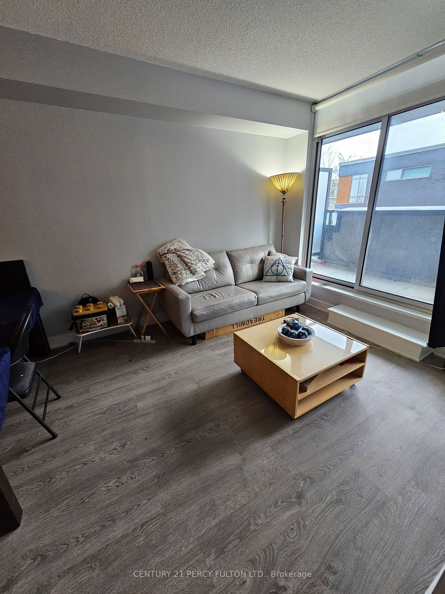 88 Sheppard Ave E, unit 213 for rent