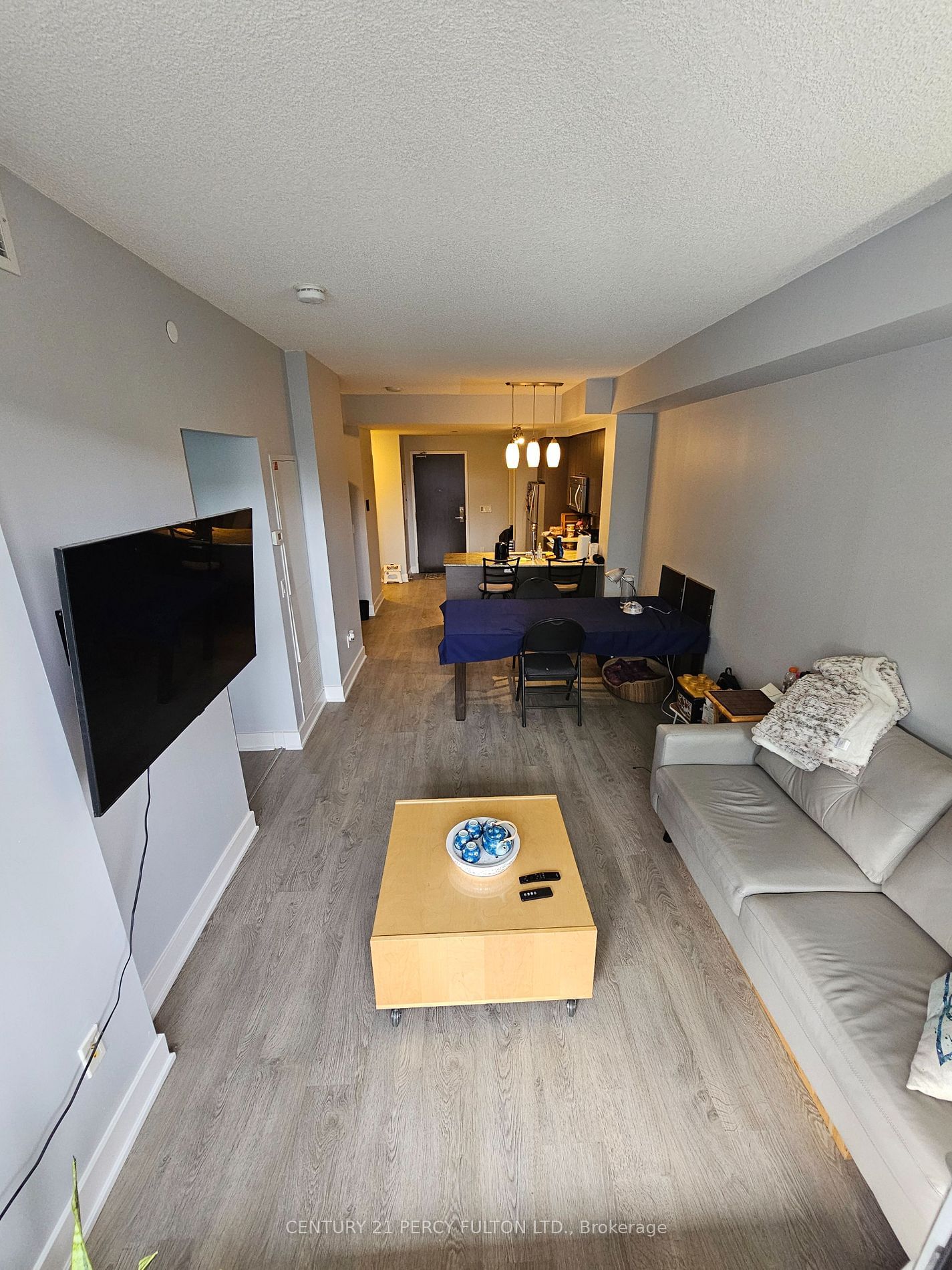 88 Sheppard Ave E, unit 213 for rent