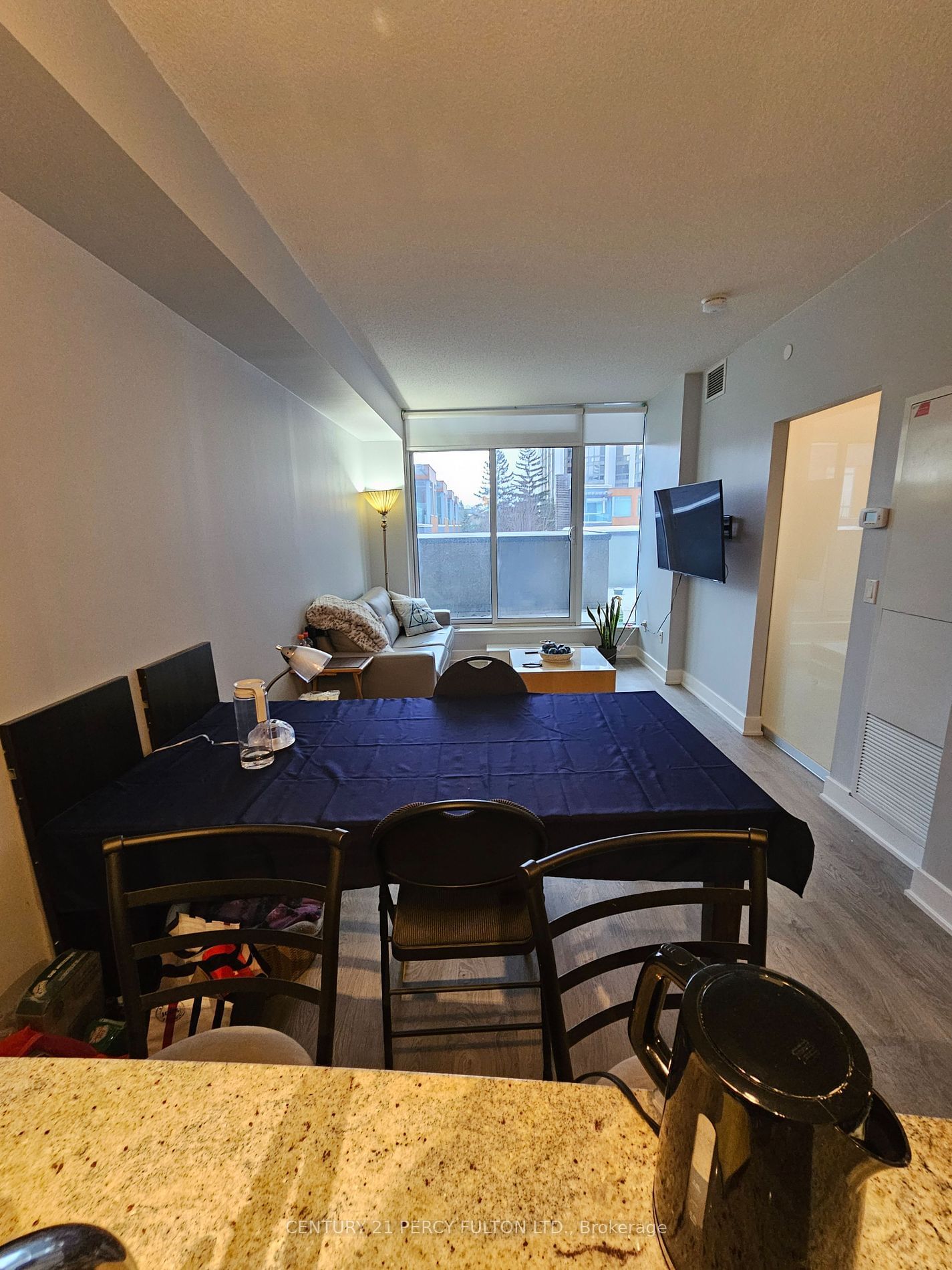 88 Sheppard Ave E, unit 213 for rent