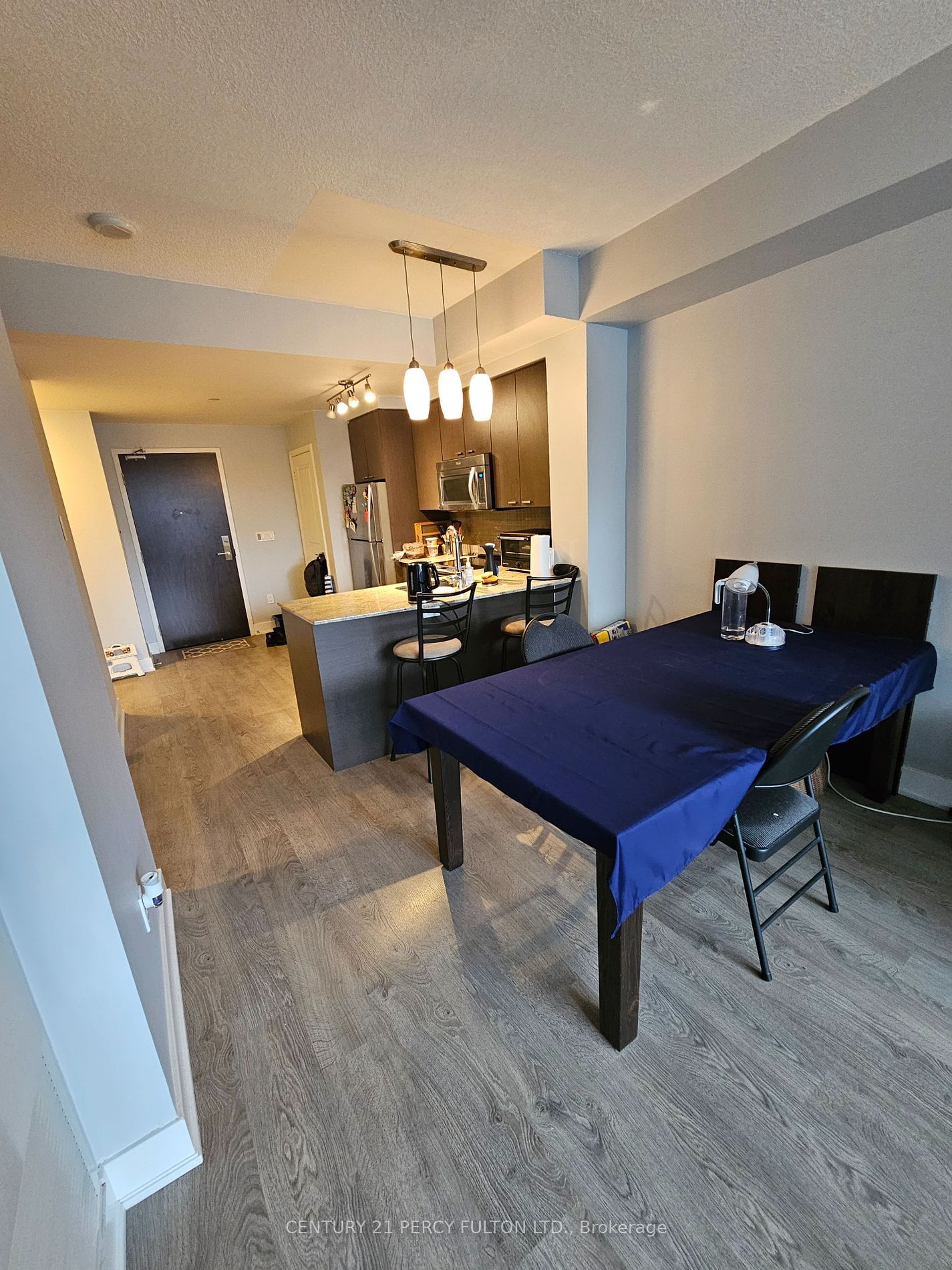 88 Sheppard Ave E, unit 213 for rent