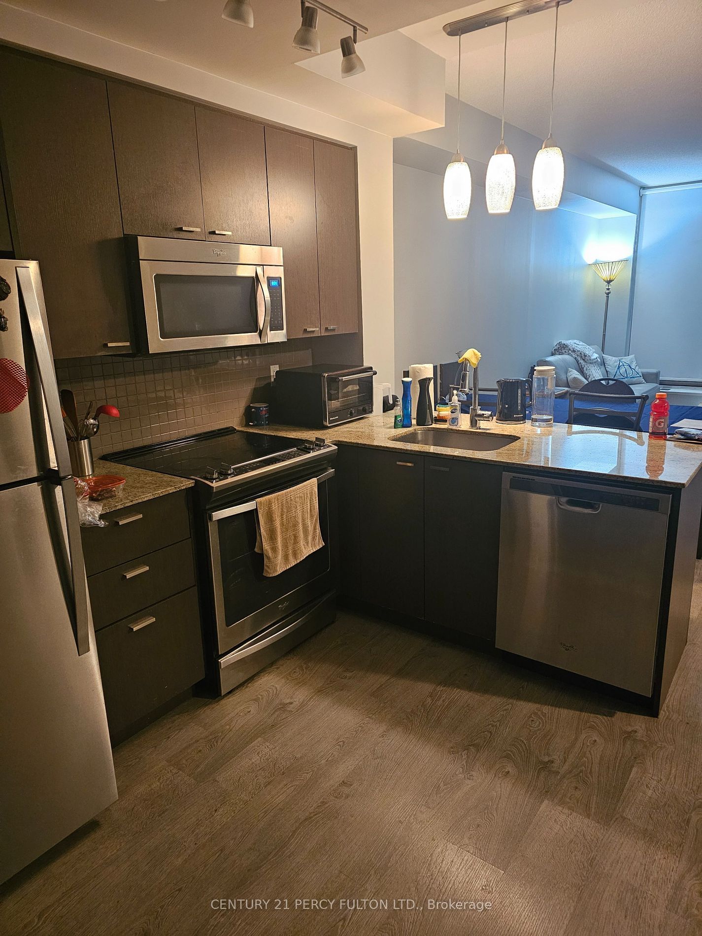 88 Sheppard Ave E, unit 213 for rent