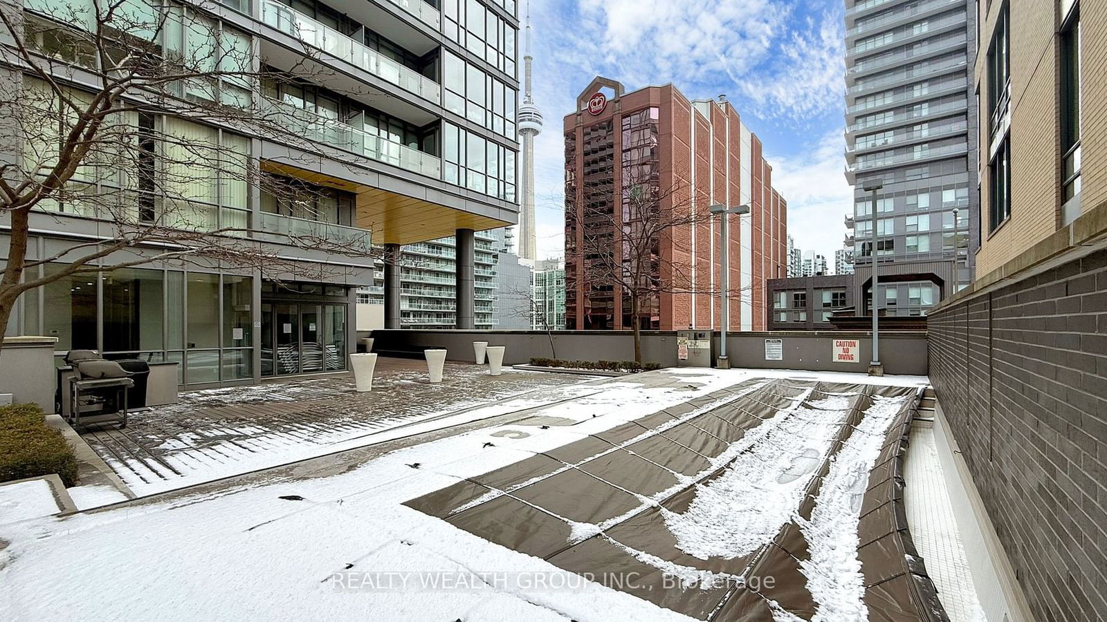 8 Charlotte St, unit 2709 for sale