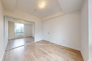 28 Freeland St, unit 1803 for rent