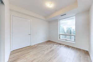 28 Freeland St, unit 1803 for rent