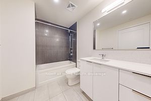 28 Freeland St, unit 1803 for rent