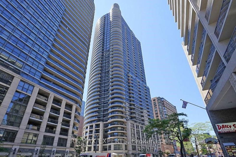 21 Carlton St, unit 507 for rent