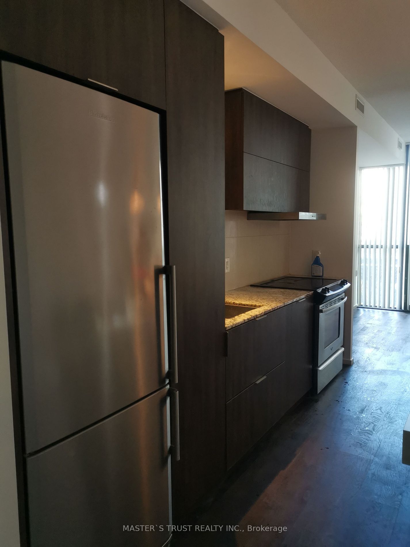 101 Charles St E, unit 410 for rent