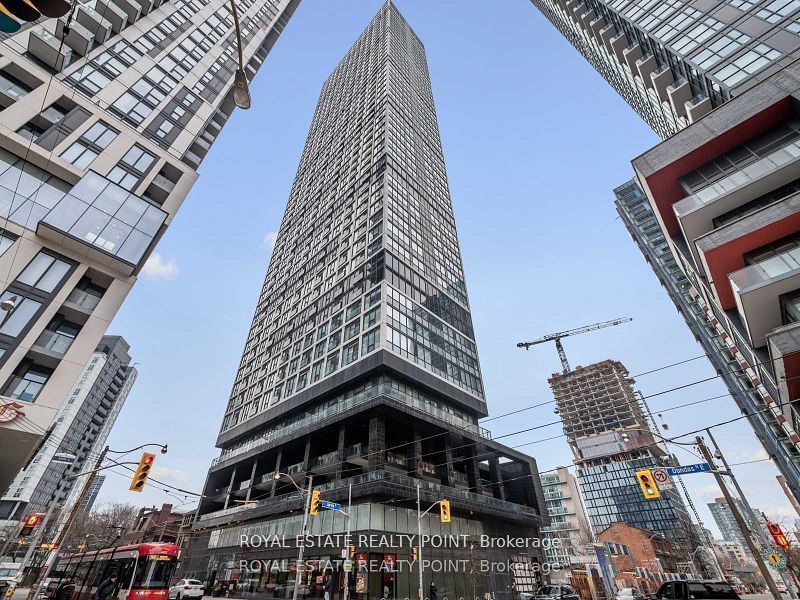 181 Dundas St E, unit 3612 for rent