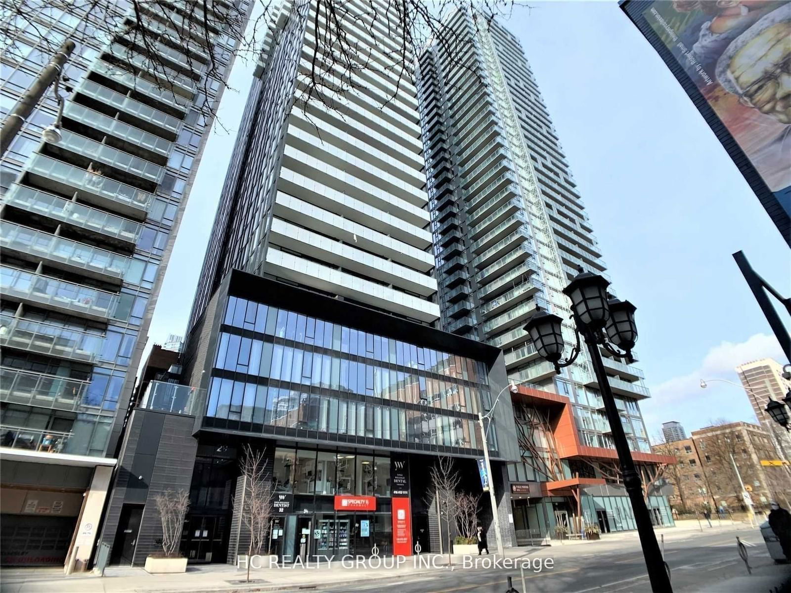 28 Wellesley St E, unit 1204 for rent