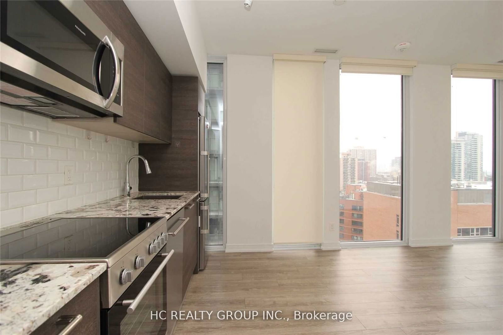 28 Wellesley St E, unit 1204 for rent