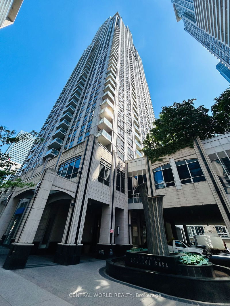 763 BAY St, unit 912 for rent