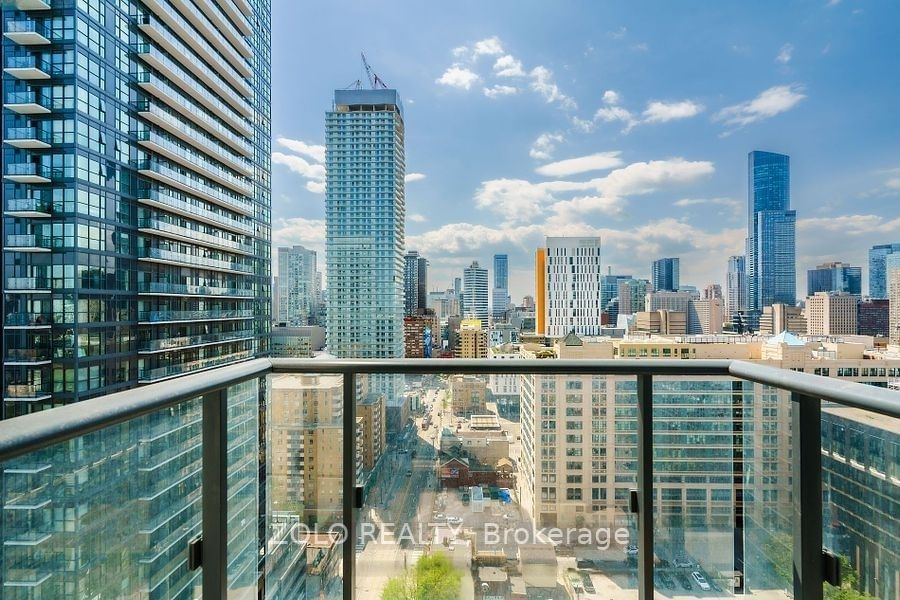 251 Jarvis St, unit 2206 for rent