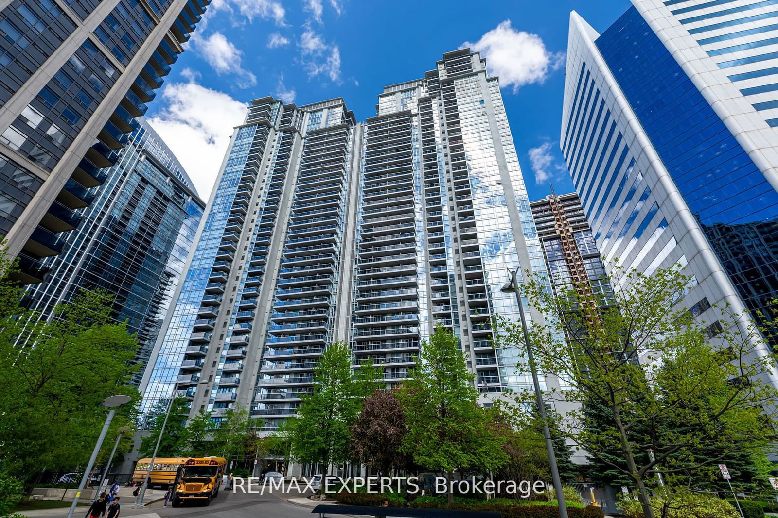 4968 Yonge St, unit 1111 for rent