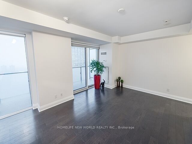 1080 Bay St, unit 4208 for rent