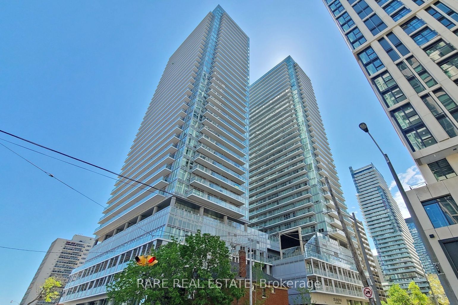 99 Broadway Ave, unit LPH11 for rent