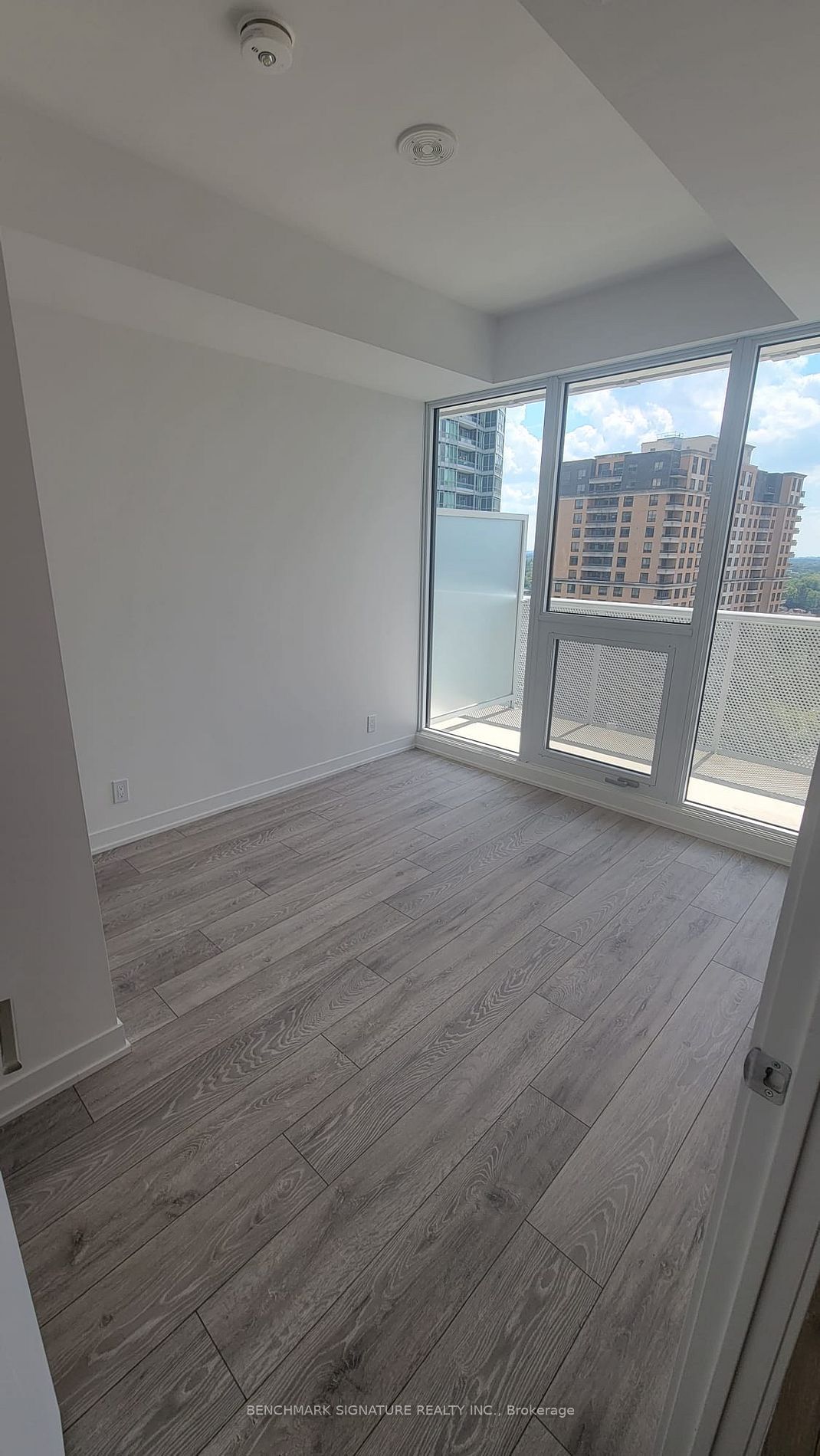 15 Holmes Ave, unit 1312 for sale