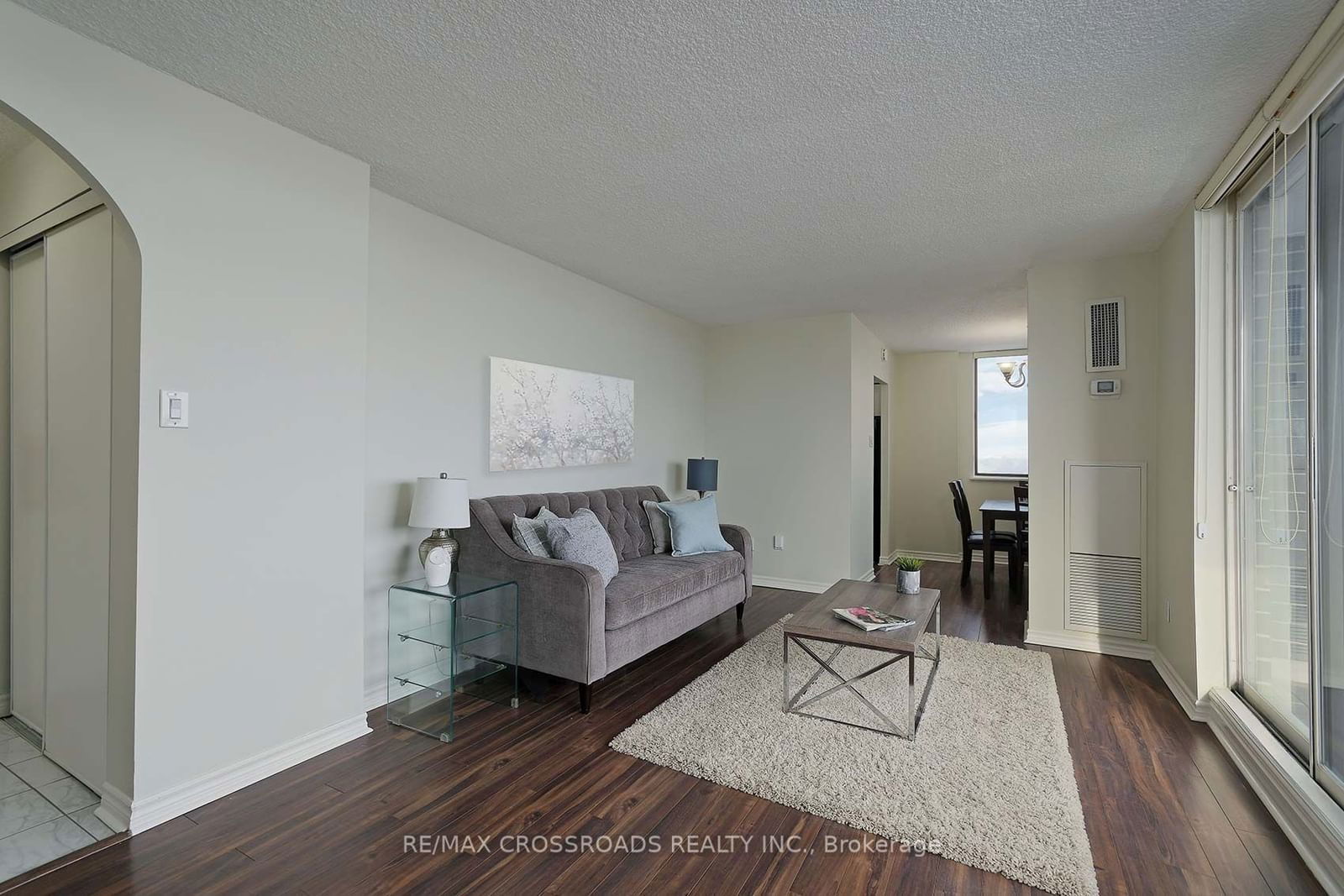 1900 Sheppard Ave E, unit 908 for sale