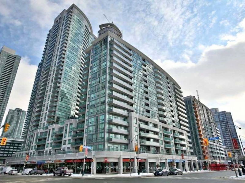 51 Lower Simcoe St, unit 810 for rent