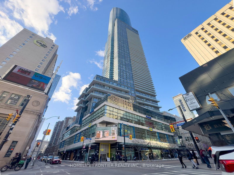 386 Yonge St, unit 918 for sale